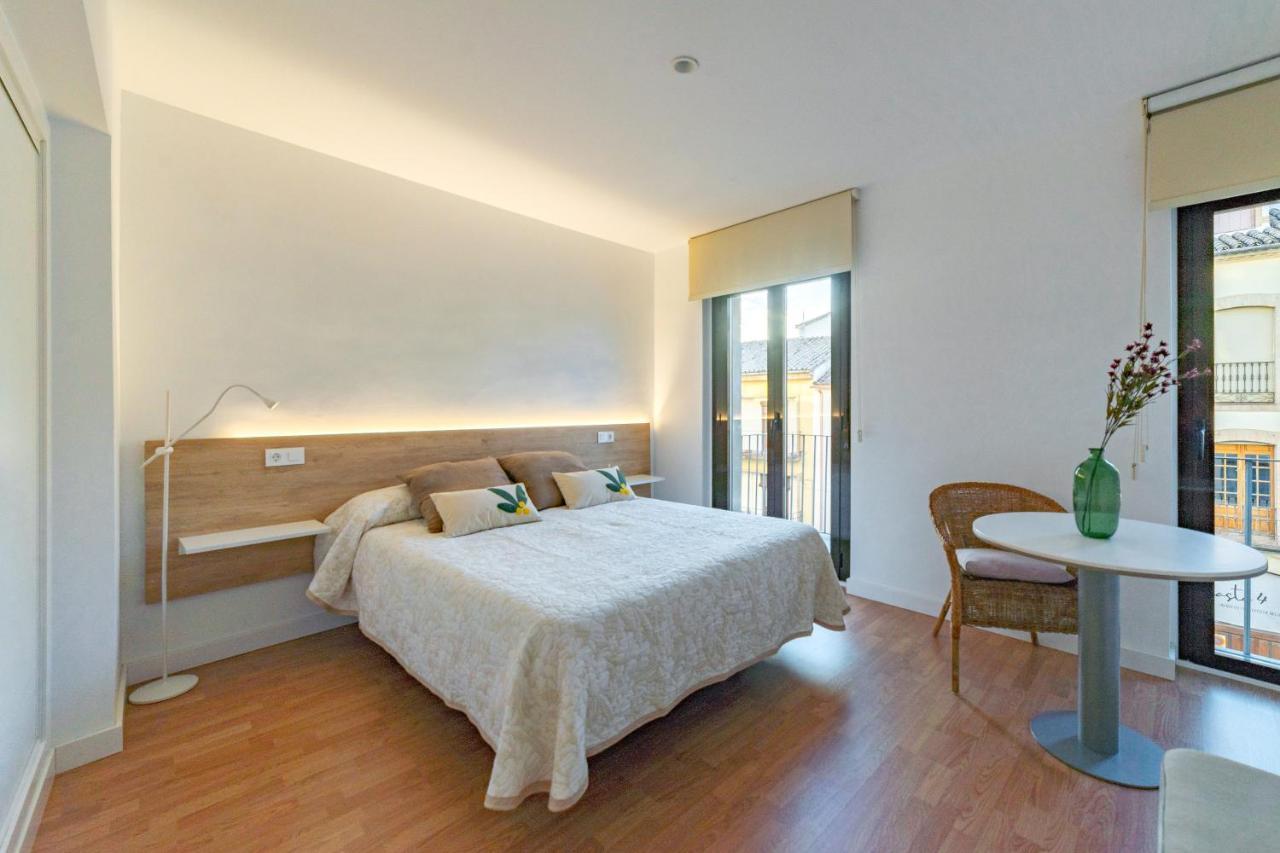 Apartamentos Turisticos Torres De Santiago Úbeda Extérieur photo