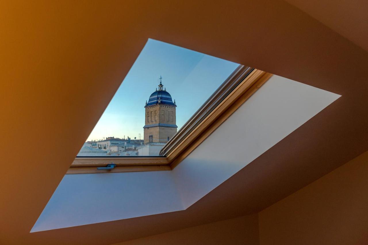 Apartamentos Turisticos Torres De Santiago Úbeda Extérieur photo