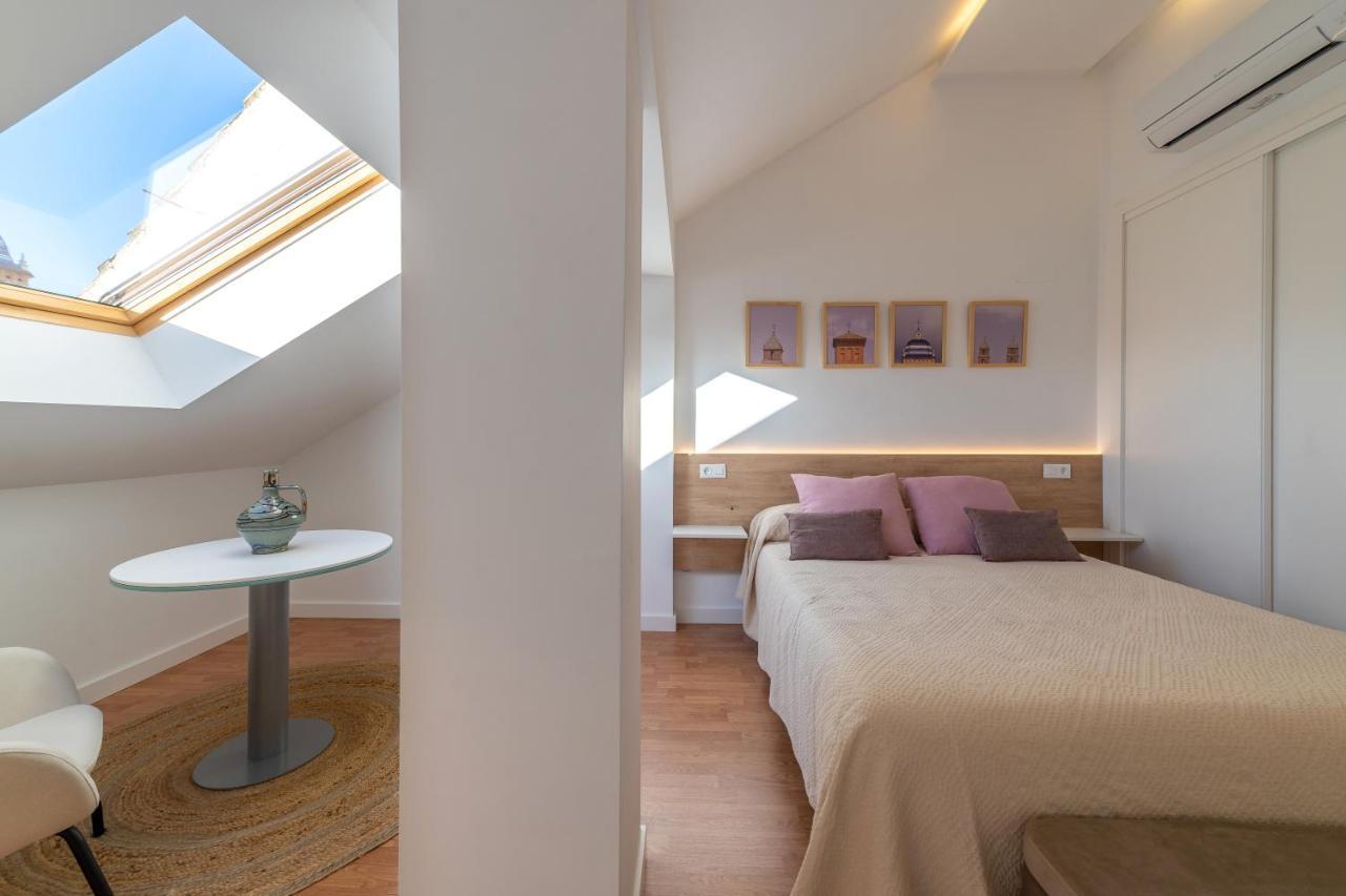 Apartamentos Turisticos Torres De Santiago Úbeda Extérieur photo